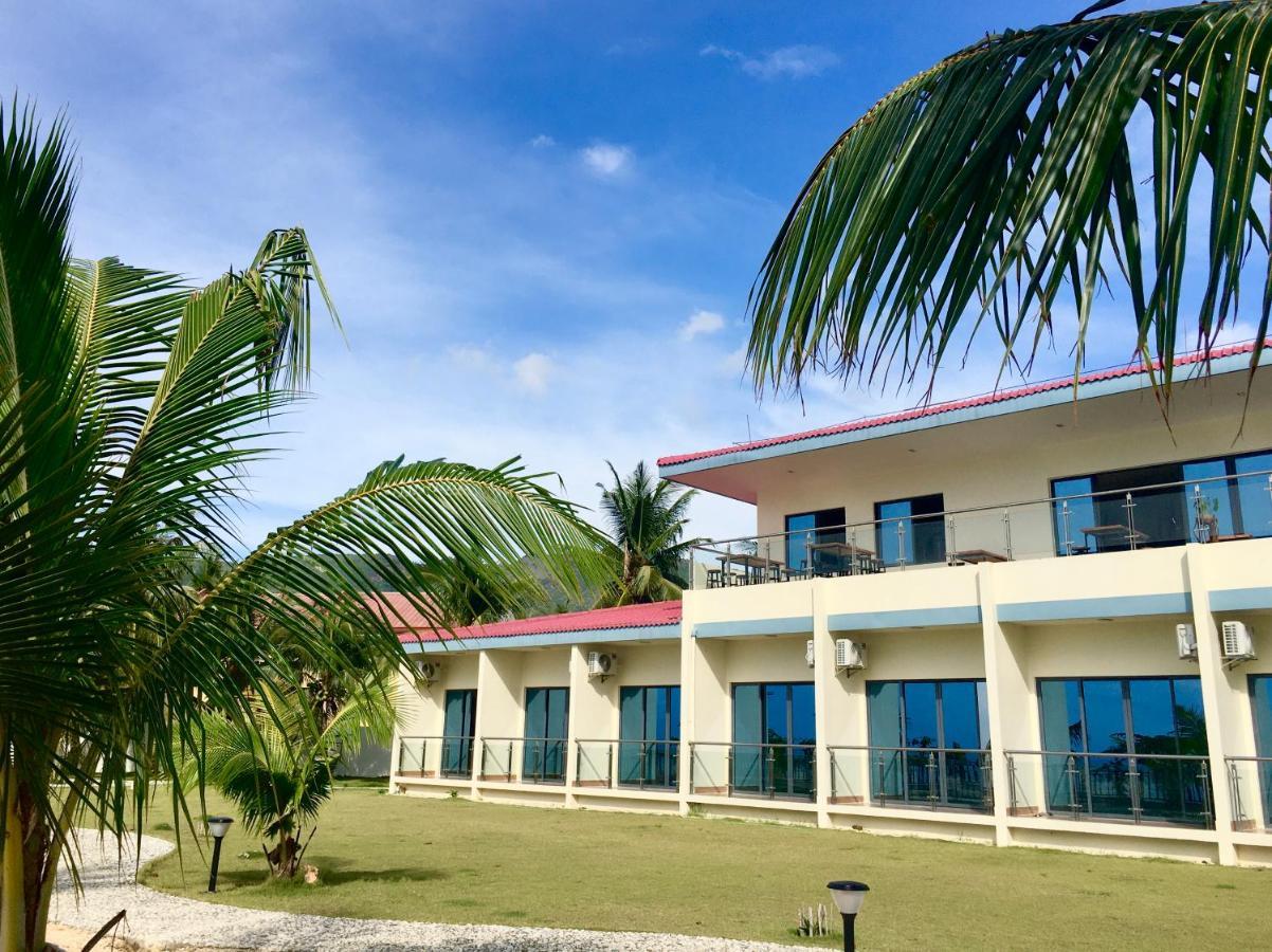 W Golf Resort Oslob Buitenkant foto