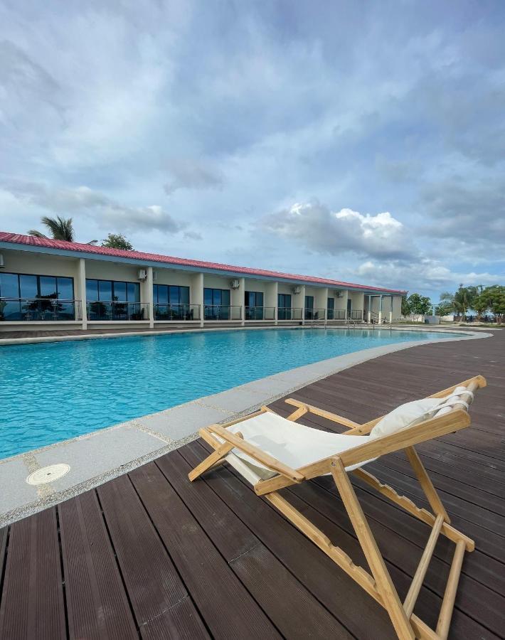 W Golf Resort Oslob Buitenkant foto