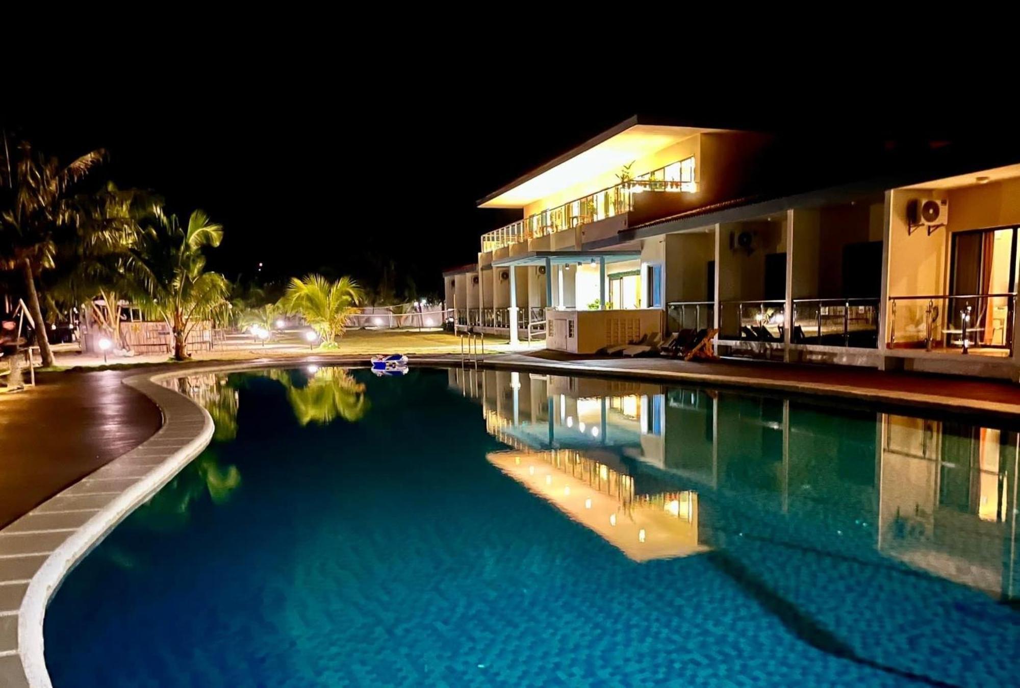 W Golf Resort Oslob Buitenkant foto