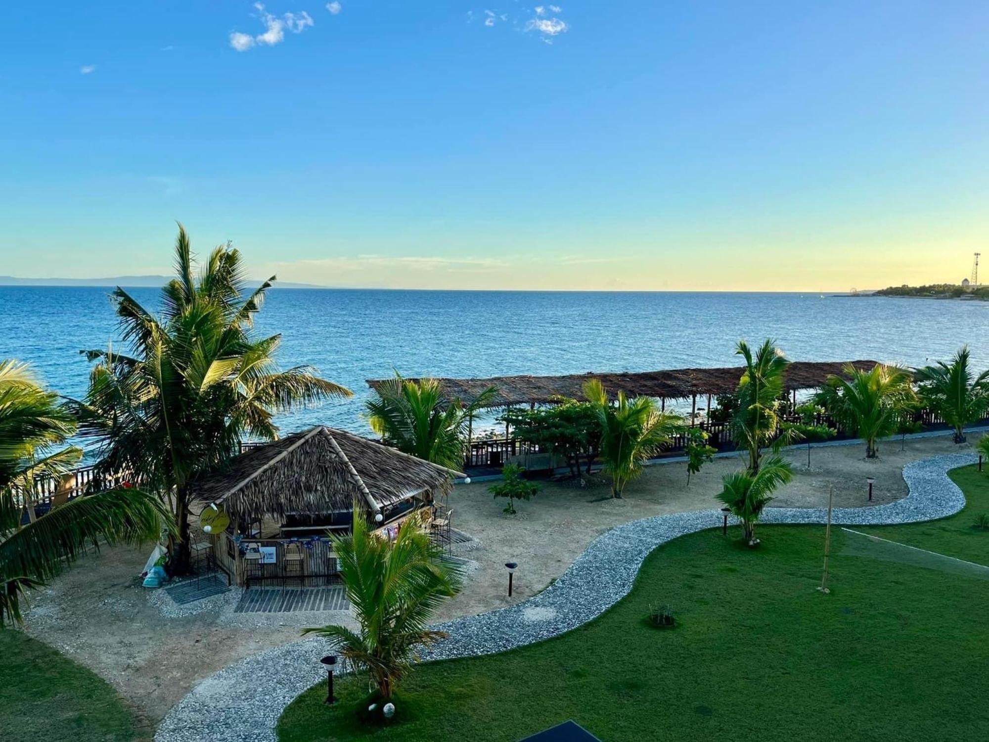 W Golf Resort Oslob Buitenkant foto