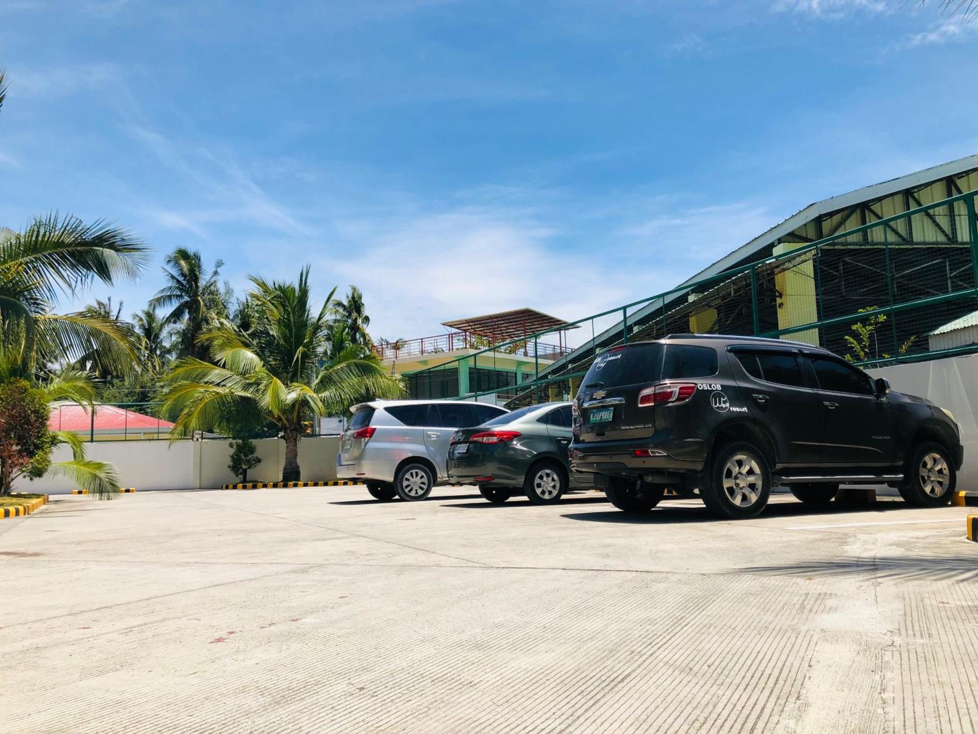 W Golf Resort Oslob Buitenkant foto
